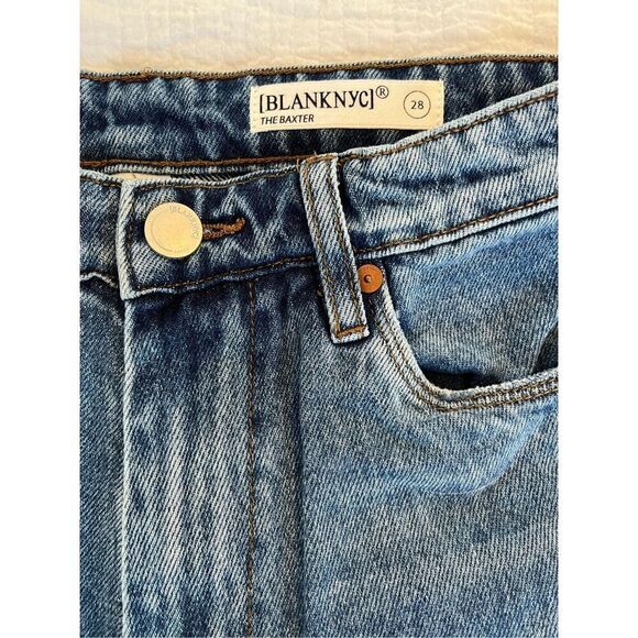 NWT Blank NYC The Baxter Rib Cage Straight Leg Distressed Jean - Picture 5 of 9